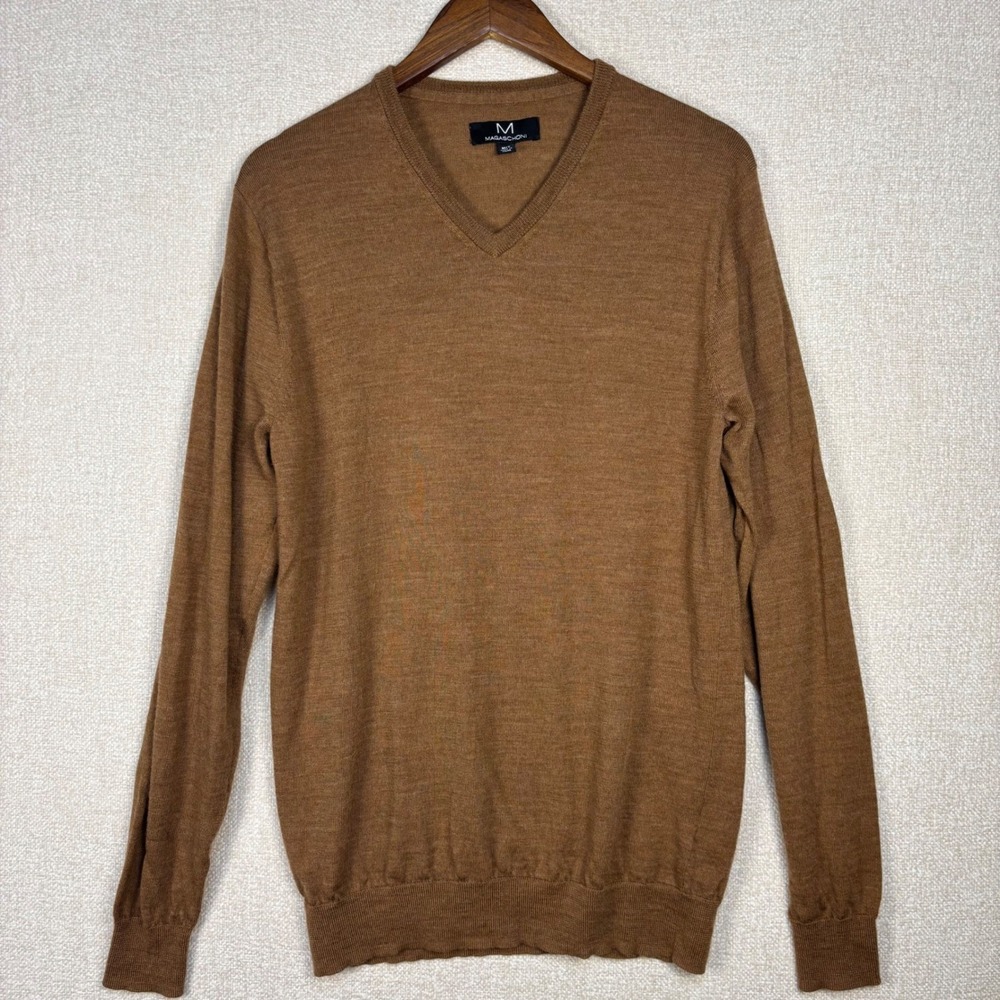 Magaschoni Mens V-Neck Wool Sweater Camel Brown Size Medium RN 93178